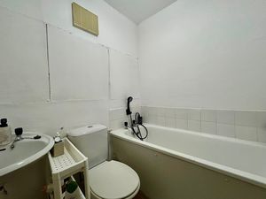 Photo 1- click for photo gallery